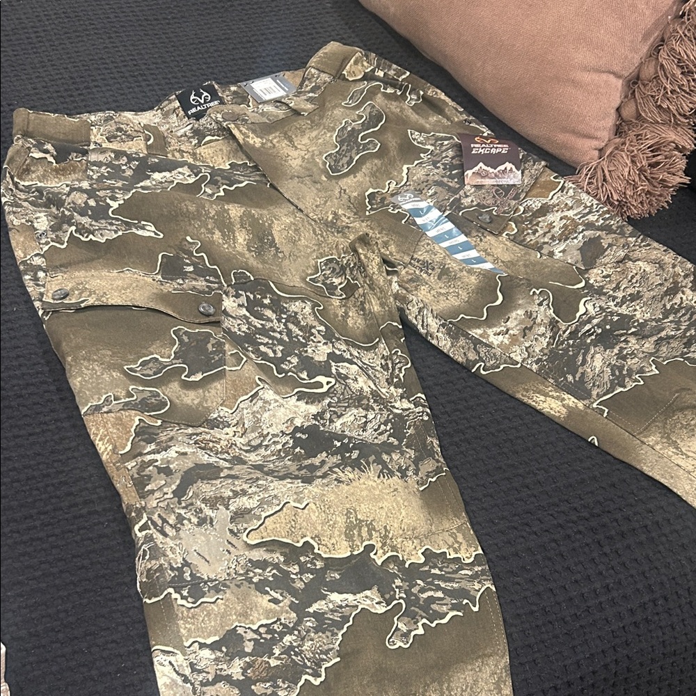 Realtree Excape 6-Pocket Hunting Pants